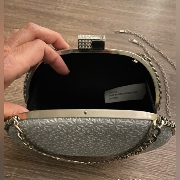 Women’s Silver Clutch - for wedding formal prom - Picture 5 of 7